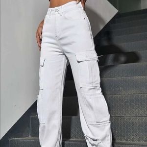 SHEIN White High Waist Flap Pocket Jeans | 8/10